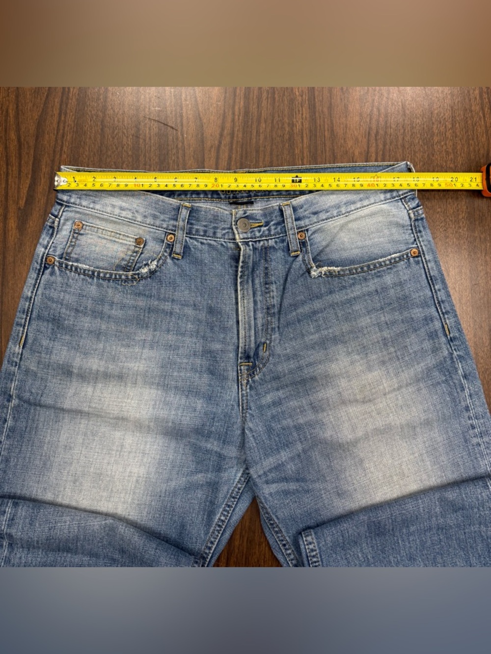American Eagle Outfitters Men’s Light Wash Relaxed Jeans Size 34” x 34” - Picture 9 of 16